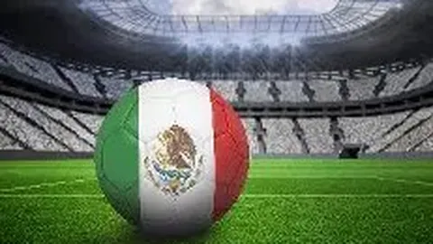 奚梦瑶携子漫步街头，何广燊展现健硕身形